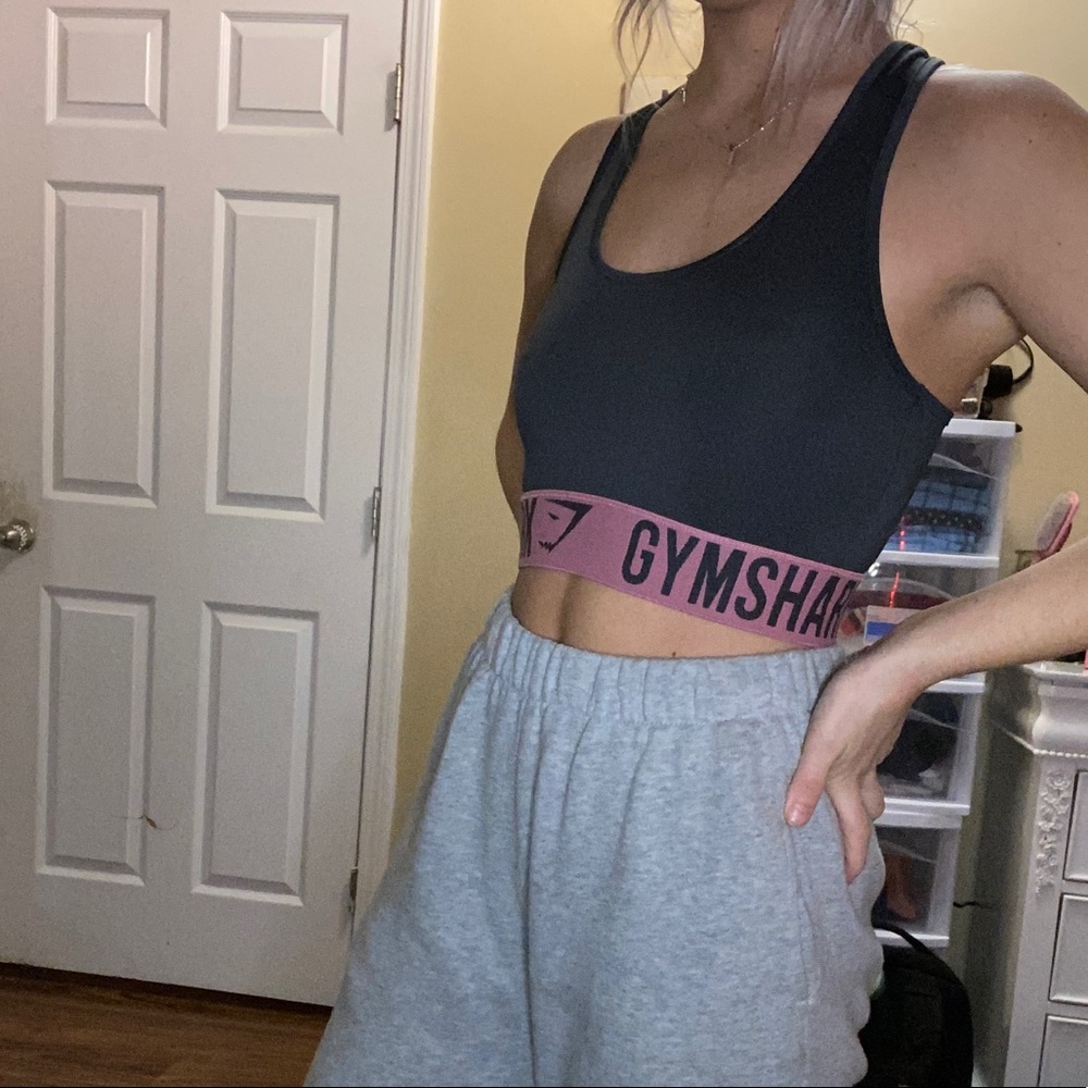 gym shark crop top